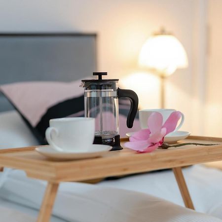 Deluxe Mtp Apartments Matejki By Noclegi Renters Poznań Esterno foto