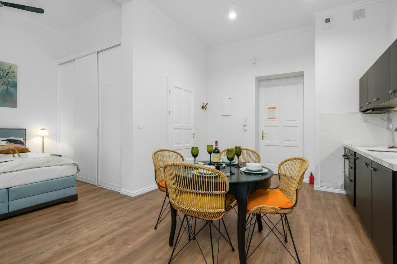 Deluxe Mtp Apartments Matejki By Noclegi Renters Poznań Esterno foto