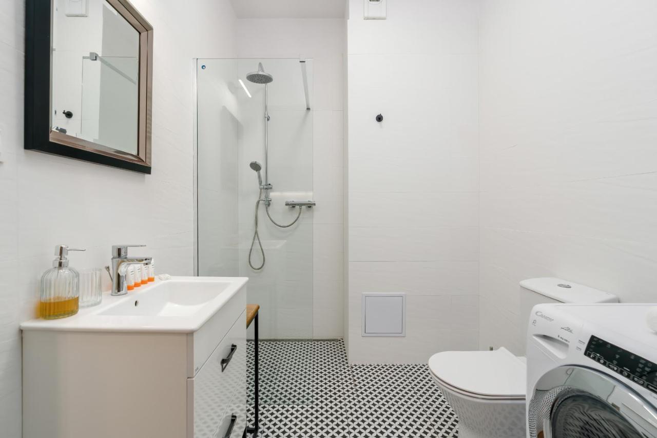 Deluxe Mtp Apartments Matejki By Noclegi Renters Poznań Esterno foto
